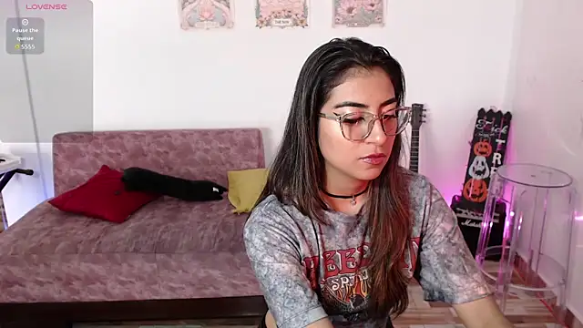 Susanahendrix online show from October 29, 6:20 pm