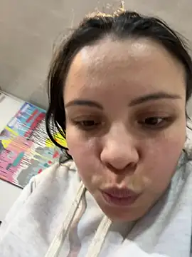Megan 05  online show from May 26, 7:21 pm