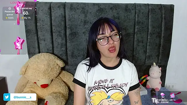 Littlee Bunny  online show from October 2, 10:33 am