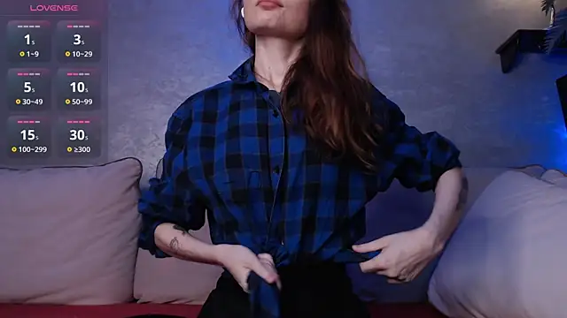 Snapshot of just_vvv chatting on November 29, 2:58 am just vvv online show from November 29, 2:58 am