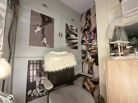 EvianaEvans online show from March 7, 9:34 pm