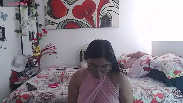 anii mantilla online show from July 31, 1:32 pm