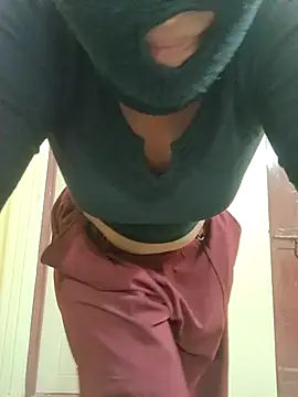 Snapshot of maya_telugu_22 chatting on November 26, 4:41 pm maya telugu 22 online show from November 26, 4:41 pm