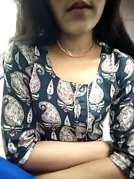 Snapshot of Naina_04 chatting on September 13, 4:07 pm Naina 04 online show from September 13, 4:07 pm