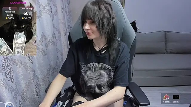 MistyDark online show from June 15, 11:34 am