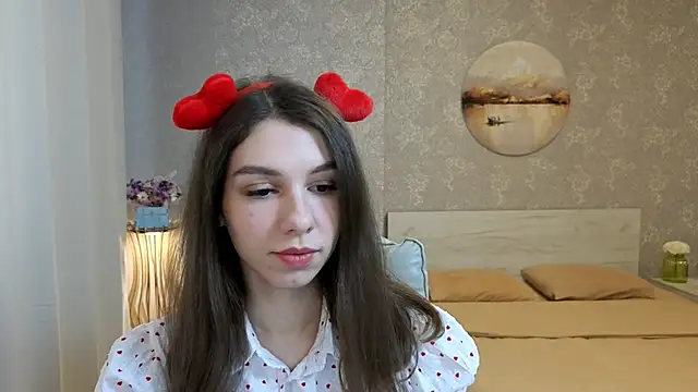 KellyShines online show from April 23, 2:08 pm