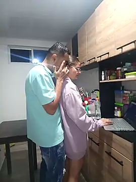 stivenlujan69 online show from September 14, 2:22 am