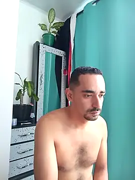 Snapshot of stivenlujan69 chatting on December 17, 3:40 pm stivenlujan69 online show from December 17, 3:40 pm