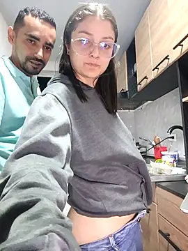 Snapshot of stivenlujan69 chatting on December 21, 2:08 am stivenlujan69 online show from December 21, 2:08 am