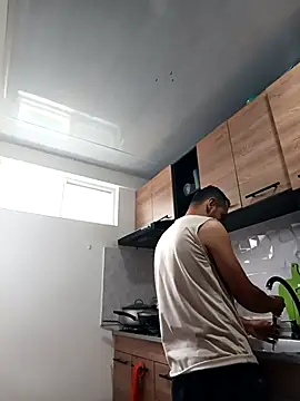 Snapshot of stivenlujan69 chatting on February 4, 7:09 pm stivenlujan69 online show from February 4, 7:09 pm