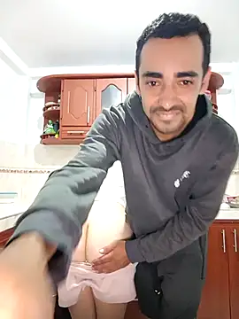 Snapshot of stivenlujan69 chatting on February 24, 3:15 am stivenlujan69 online show from February 24, 3:15 am