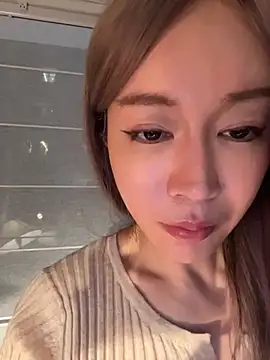 Snapshot of za-02605 chatting on April 14, 12:00 pm za-02605 online show from April 14, 12:00 pm