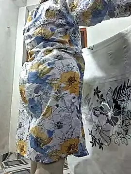 SIMIHOT online show from October 18, 3:24 pm