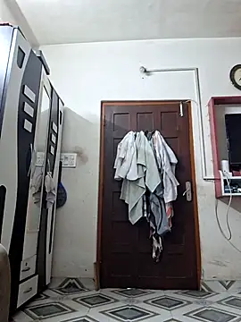 SIMIHOT online show from January 9, 1:36 pm