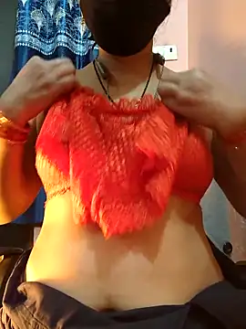 Sonalihot  online show from December 5, 6:15 pm