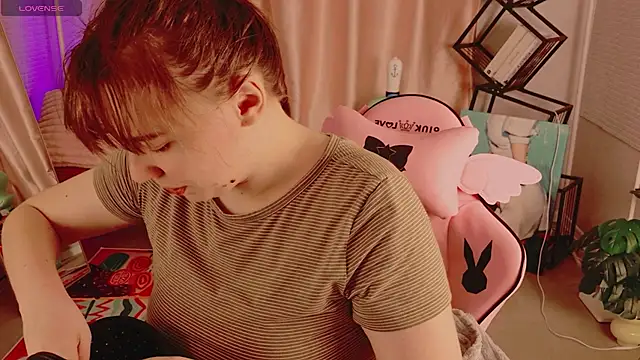 Moon  Bunny online show from June 7, 3:27 pm