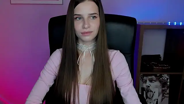 LuxMaya online show from December 17, 7:58 am