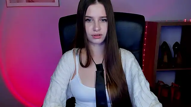 LuxMaya online show from June 16, 6:49 am