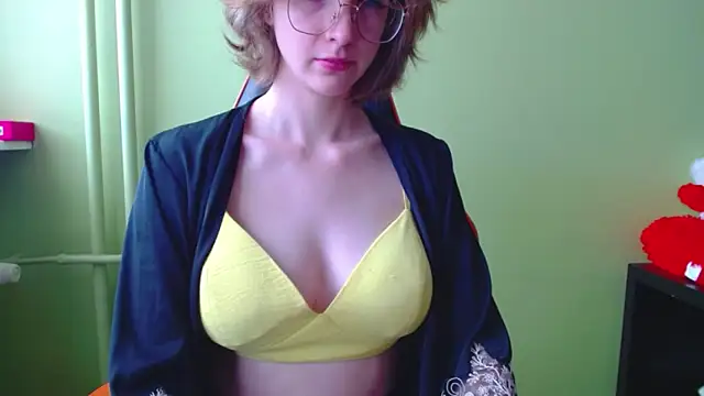 Snapshot of juicyPenny chatting on May 22, 6:20 am juicyPenny online show from May 22, 6:20 am