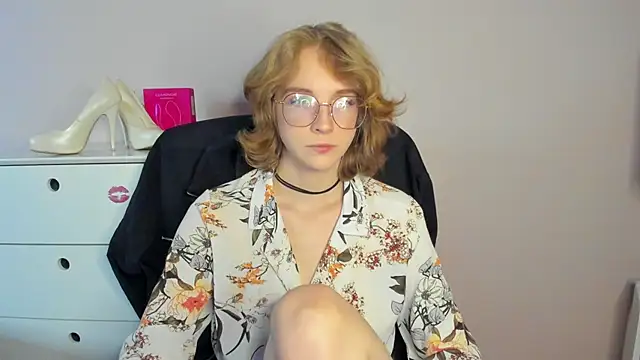 Snapshot of juicyPenny chatting on May 29, 6:22 am juicyPenny online show from May 29, 6:22 am