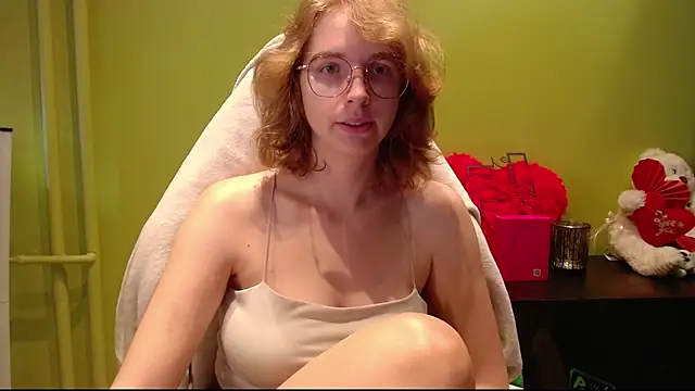 Snapshot of juicyPenny chatting on July 11, 6:27 am juicyPenny online show from July 11, 6:27 am
