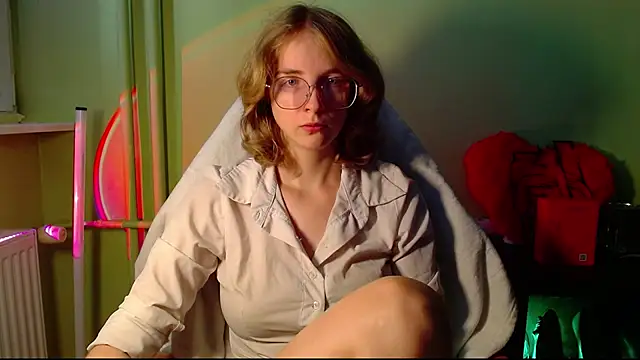 Snapshot of juicyPenny chatting on July 13, 10:40 am juicyPenny online show from July 13, 10:40 am