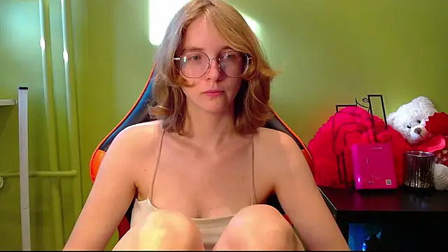 Snapshot of juicyPenny chatting on July 26, 6:21 am juicyPenny online show from July 26, 6:21 am