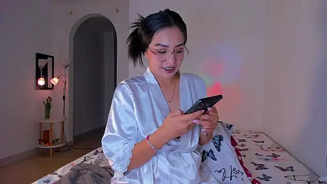 Snapshot of latingabby chatting on September 15, 8:42 pm latingabby online show from September 15, 8:42 pm