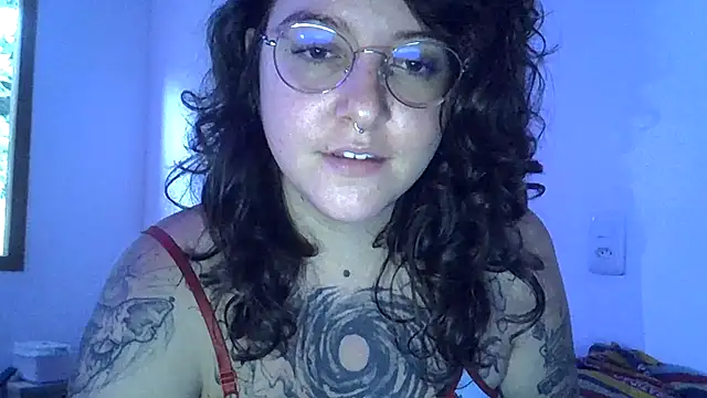 Snapshot of Blue_Liz chatting on November 21, 8:07 pm Blue Liz online show from November 21, 8:07 pm