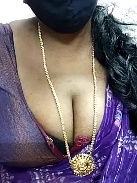 Snapshot of shobini chatting on September 17, 3:57 pm shobini online show from September 17, 3:57 pm