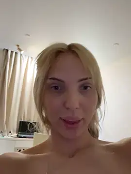 Snapshot of olivia_soft chatting on June 9, 11:05 pm olivia soft online show from June 9, 11:05 pm