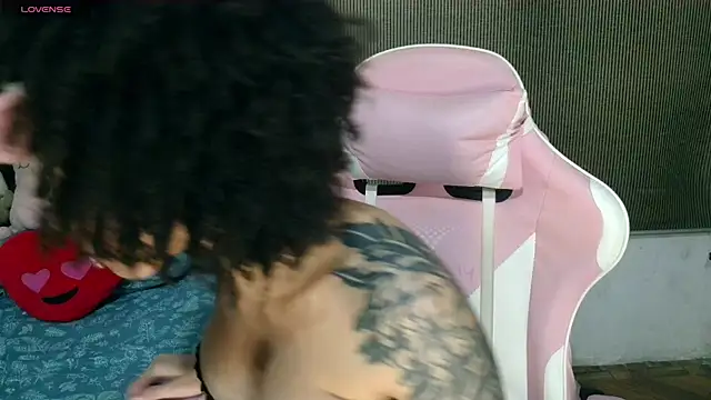 Snapshot of bettyboo2801 chatting on June 20, 2:47 am bettyboo2801 online show from June 20, 2:47 am