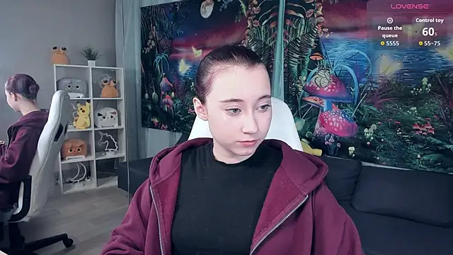 Snapshot of ClaraParks chatting on September 12, 7:14 pm ClaraParks online show from September 12, 7:14 pm