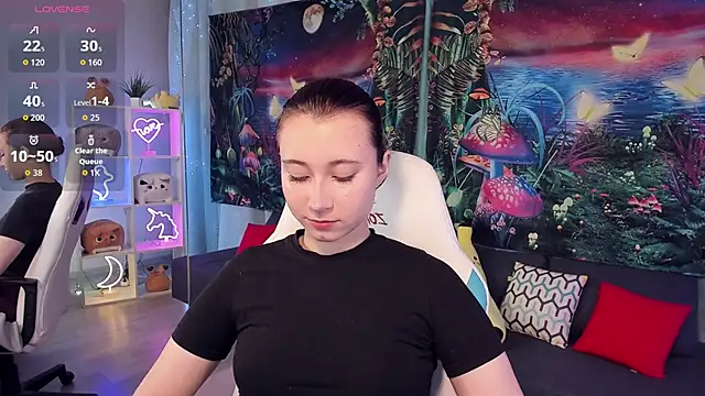 Snapshot of ClaraParks chatting on September 22, 6:21 pm ClaraParks online show from September 22, 6:21 pm