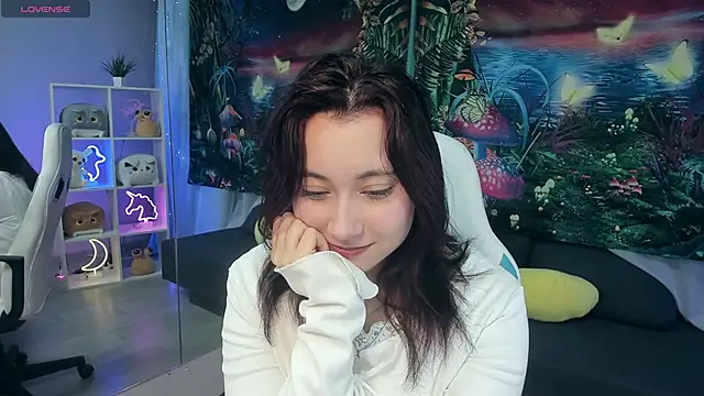 Snapshot of ClaraParks chatting on October 21, 5:57 pm ClaraParks online show from October 21, 5:57 pm