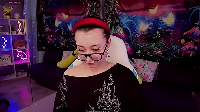 Snapshot of ClaraParks chatting on March 7, 7:11 pm ClaraParks online show from March 7, 7:11 pm