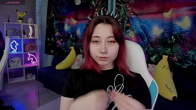 Snapshot of ClaraParks chatting on March 11, 7:09 pm ClaraParks online show from March 11, 7:09 pm