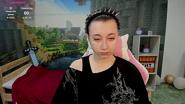 Snapshot of ClaraParks chatting on March 15, 7:20 pm ClaraParks online show from March 15, 7:20 pm