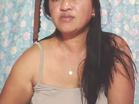 hotolivia34 online show from December 2, 1:17 pm