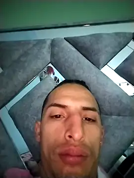 Snapshot of Dani22cmhot chatting on November 3, 2:07 pm Dani22cmhot online show from November 3, 2:07 pm