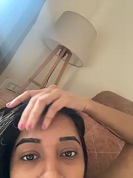 Snapshot of desitease chatting on November 19, 9:42 am desitease online show from November 19, 9:42 am