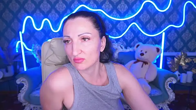 MissRossi online show from October 4, 12:47 pm