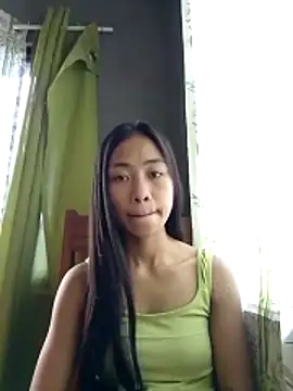 SweetMissPinay18 online show from June 19, 6:40 am