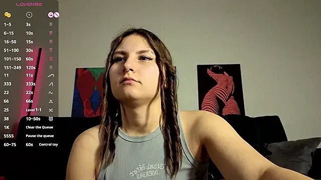 Snapshot of TrixiBell chatting on May 20, 4:40 am TrixiBell online show from May 20, 4:40 am