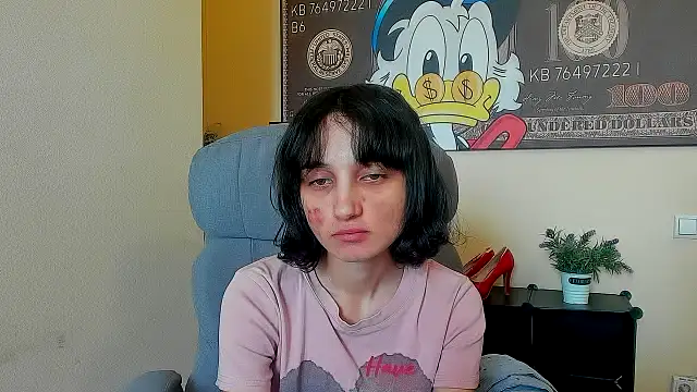 Snapshot of Marri-Stella chatting on October 10, 7:51 am Marri-Stella online show from October 10, 7:51 am