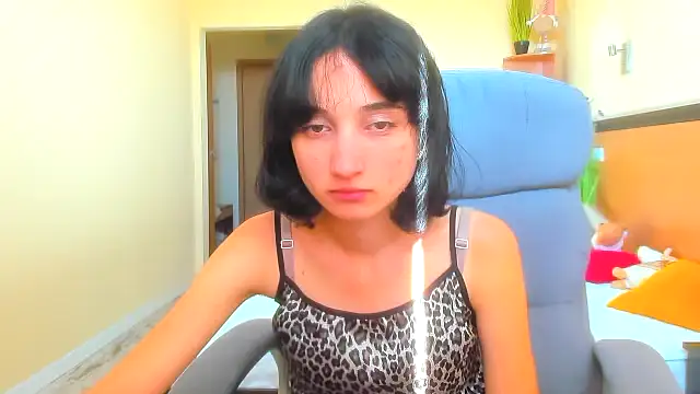 Snapshot of Marri-Stella chatting on November 13, 10:03 am Marri-Stella online show from November 13, 10:03 am