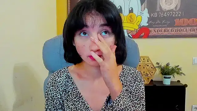 Snapshot of Marri-Stella chatting on November 14, 9:08 am Marri-Stella online show from November 14, 9:08 am