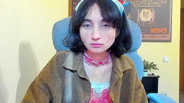 Snapshot of Marri-Stella chatting on November 27, 9:44 am Marri-Stella online show from November 27, 9:44 am