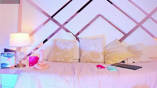 Snapshot of Jim_twink chatting on November 12, 7:35 pm Jim twink online show from November 12, 7:35 pm