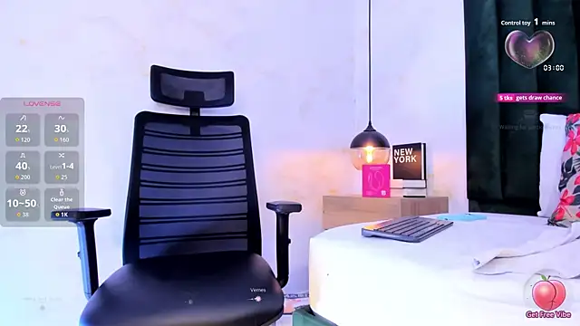 Snapshot of Jim_twink chatting on November 13, 7:24 pm Jim twink online show from November 13, 7:24 pm